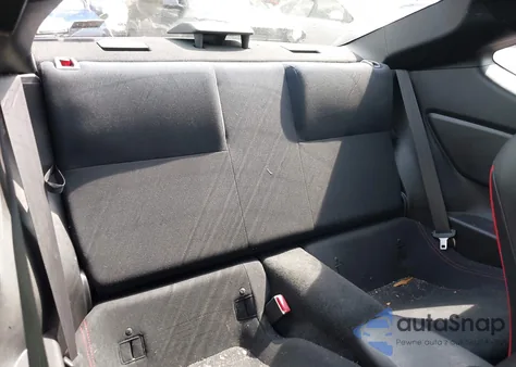 2013 Scion Fr-S z USA, uszkodzony, nr VIN JF1ZNAA10D1715419